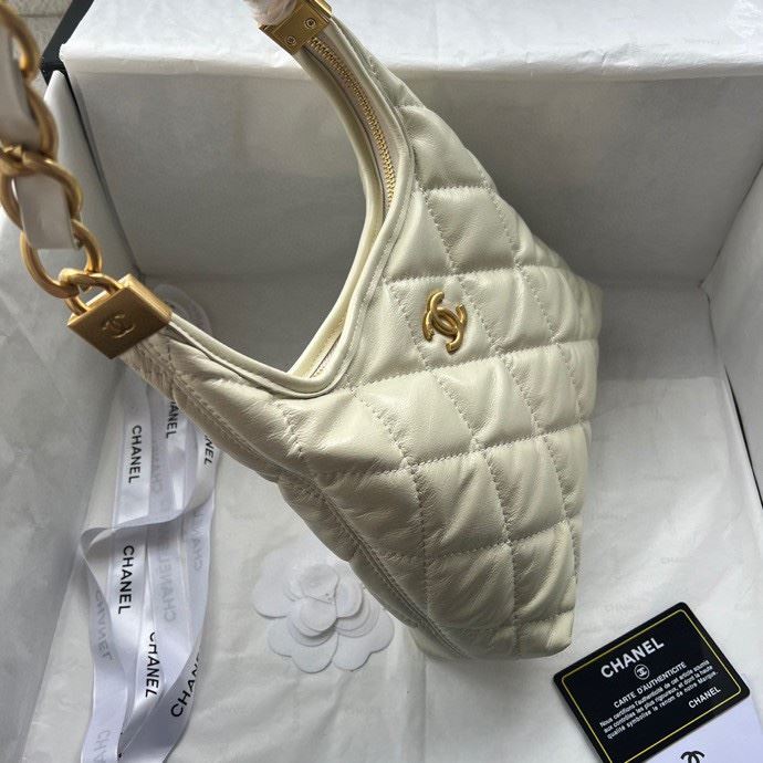 Ch**el hobo bags